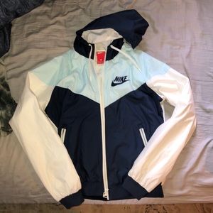 Nike windbreaker